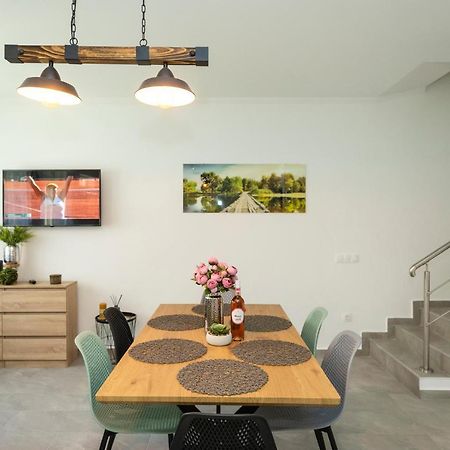 Zsendülő Apartman Daire Eğri Dış mekan fotoğraf