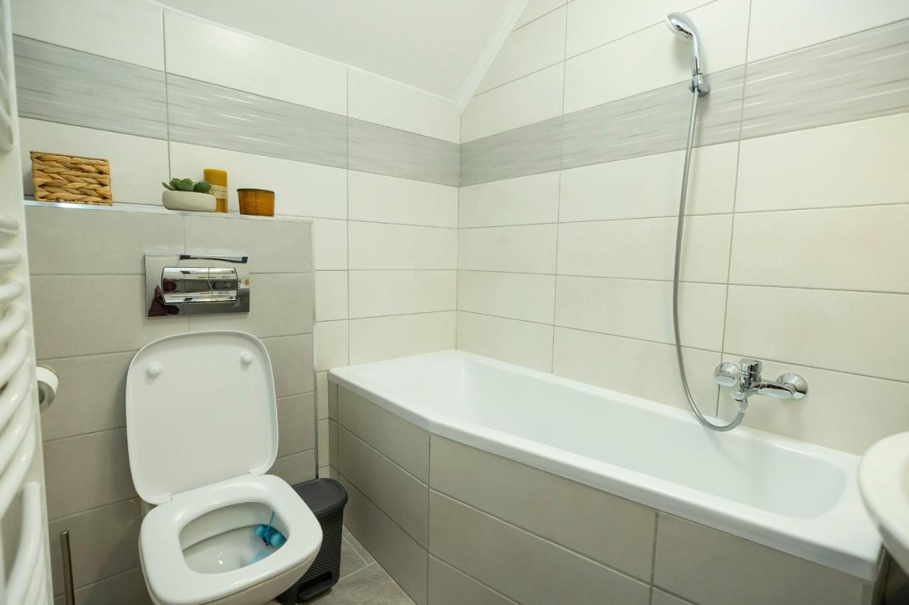 Zsendülő Apartman Daire Eğri Dış mekan fotoğraf